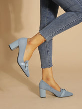 Buckle Detail Point Toe Chunky Heeled Loafers